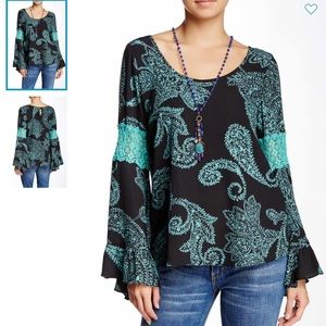 VOOM By Joy Han Denise Bell Sleeve Blouse L